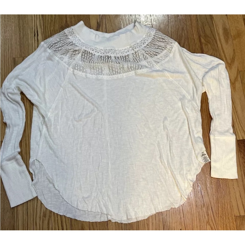 Free people ivory spring valley lace trim top boho style size S Petite
